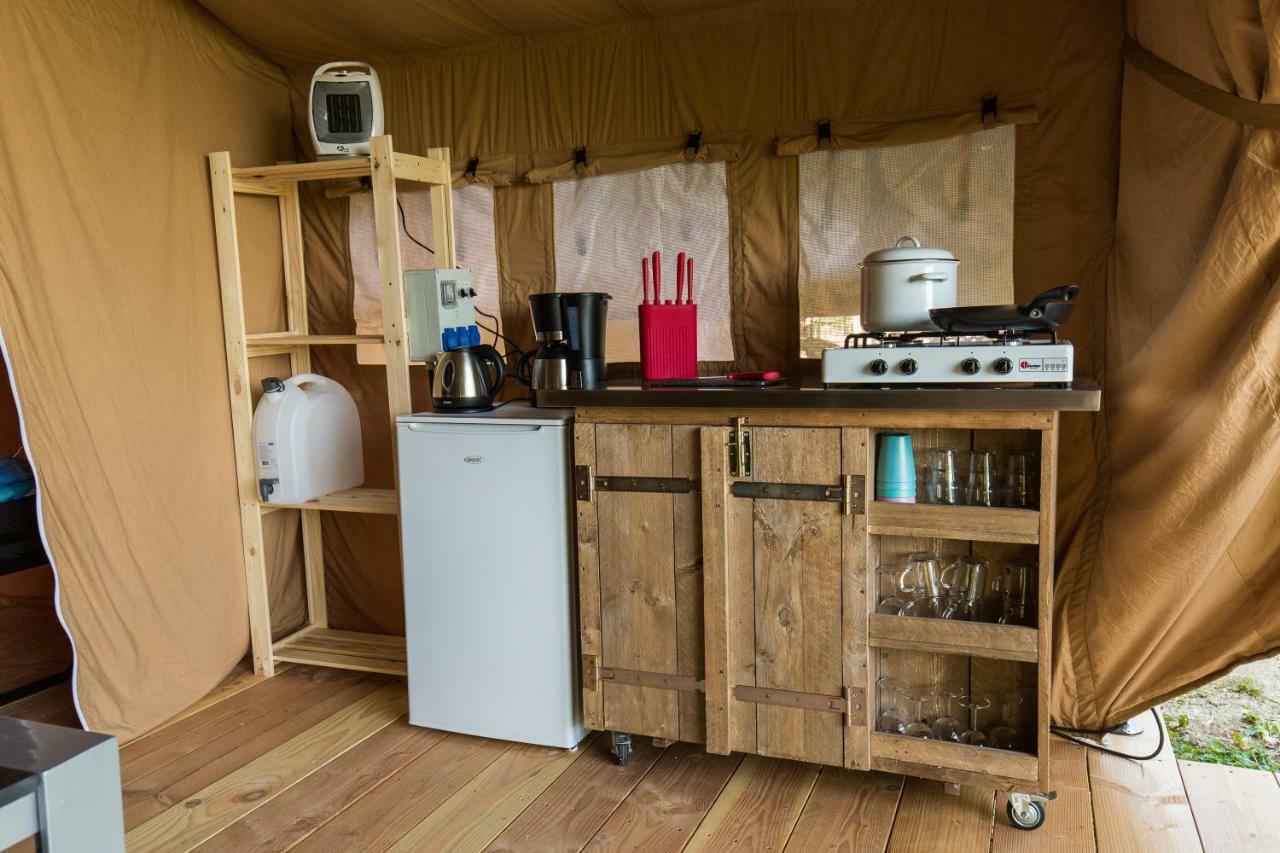 Safari Tent At Camping Le Roptai 호텔 로슈포르 외부 사진